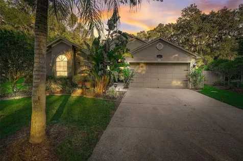 711 Valencia Woods Court Seffner FL 33584