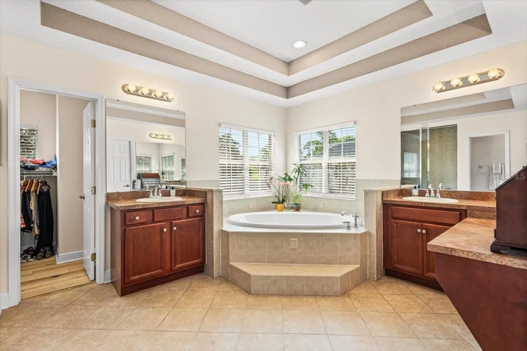 5120 Tari Stream Way Brandon FL 33511