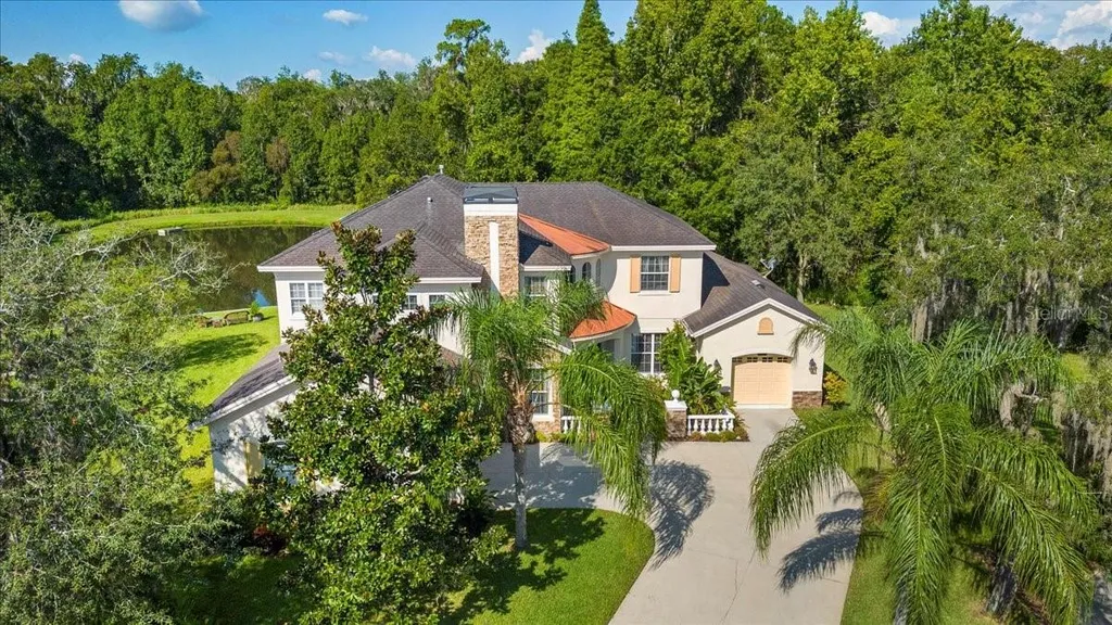 5120 Tari Stream Way Brandon FL 33511