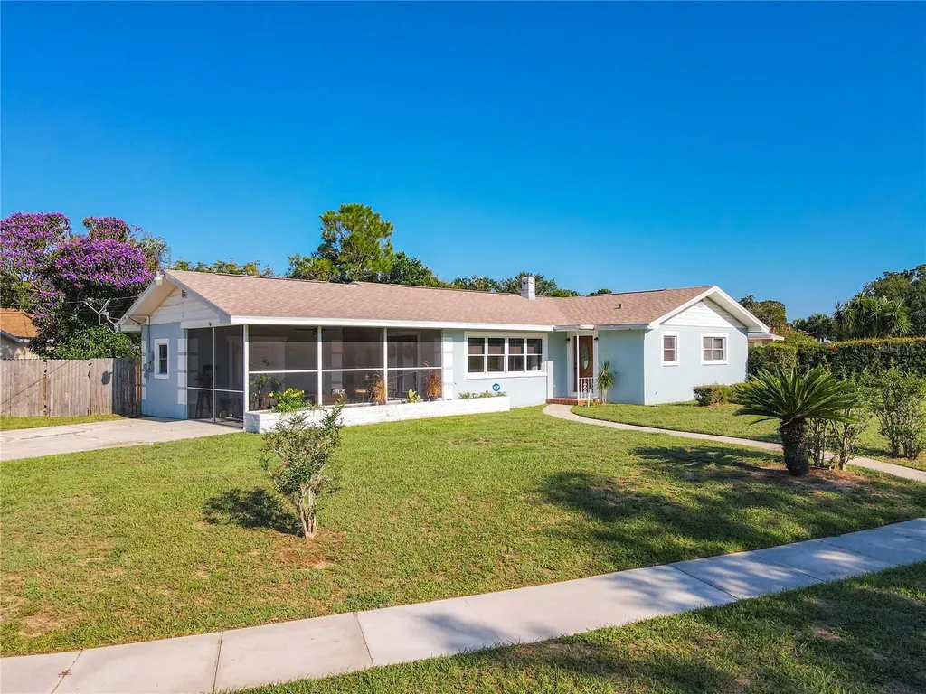 946 Strathmore Place Lake Wales FL 33853