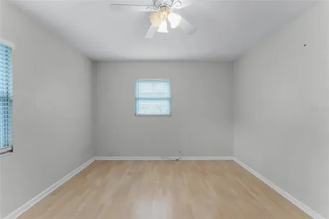 402 Palm Way Tavares FL 32778
