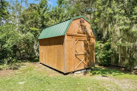 402 Palm Way Tavares FL 32778