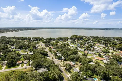 402 Palm Way Tavares FL 32778
