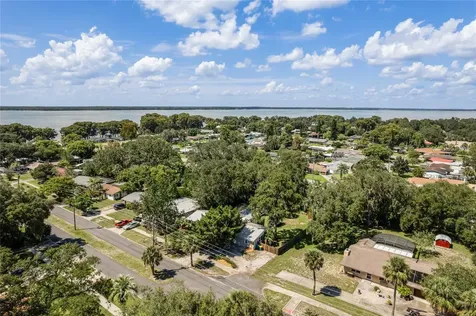 402 Palm Way Tavares FL 32778