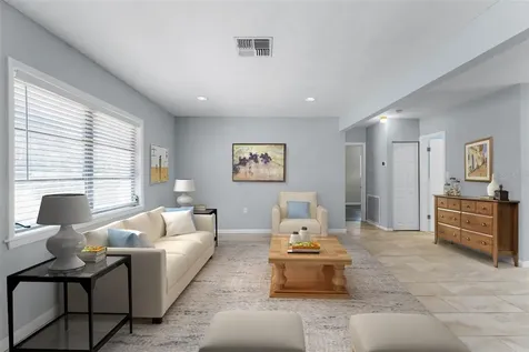 402 Palm Way Tavares FL 32778