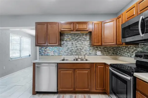 402 Palm Way Tavares FL 32778