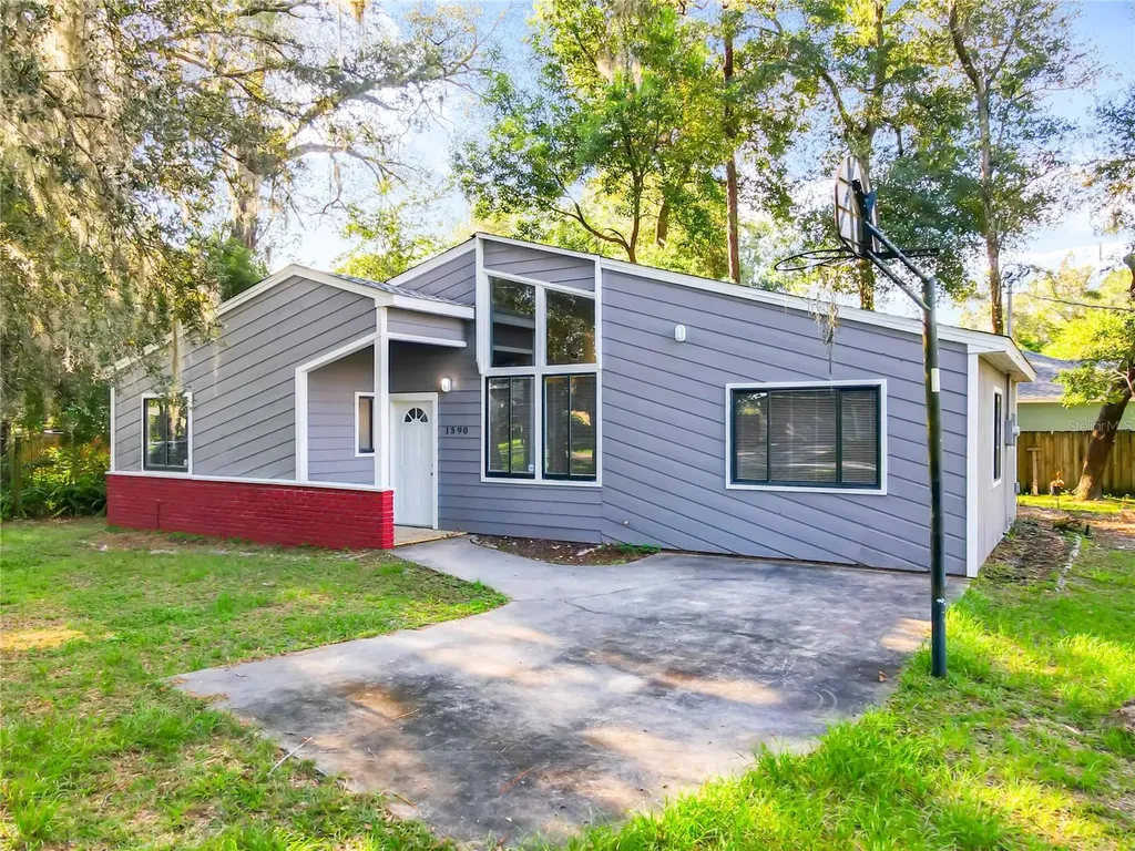 1590 20th Street Orange City FL 32763