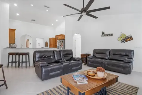 8890 Cypresswood Drive Lake Wales FL 33898
