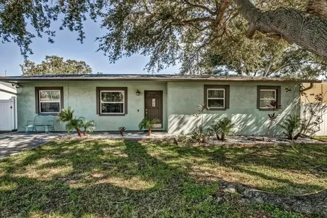 11083 Valencia Avenue Seminole FL 33772