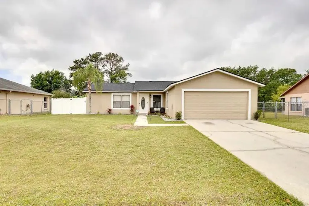 724 Del Prado Drive Kissimmee FL 34758