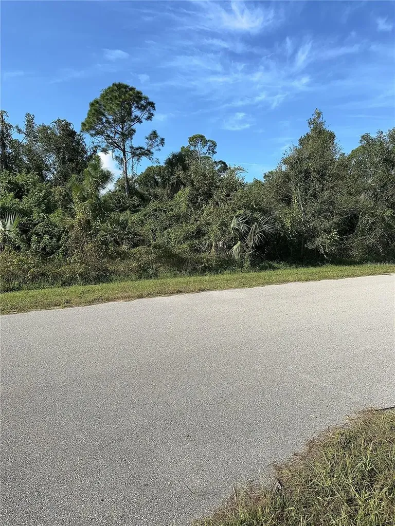 Lot 5 Dellbrook Avenue North Port FL 34288