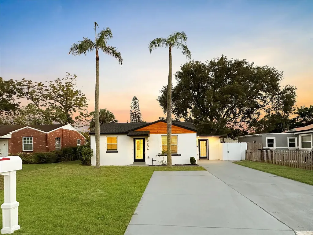 2536 17th Avenue S St Petersburg FL 33712