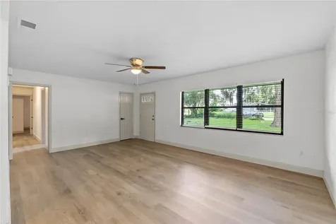 955 N Palm Circle Eustis FL 32726