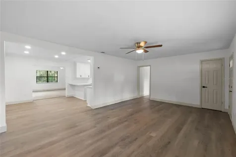 955 N Palm Circle Eustis FL 32726