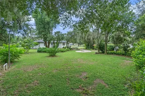 955 N Palm Circle Eustis FL 32726
