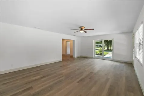 955 N Palm Circle Eustis FL 32726