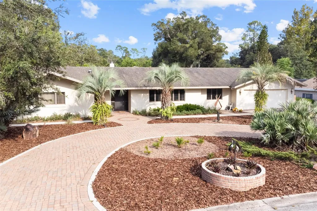 703 N Kansas Avenue Deland FL 32724