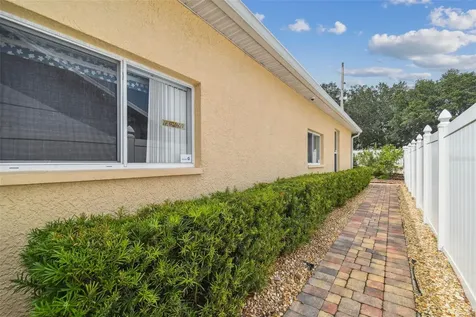 11505 Glenmont Drive Tampa FL 33635