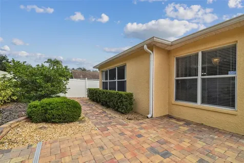 11505 Glenmont Drive Tampa FL 33635