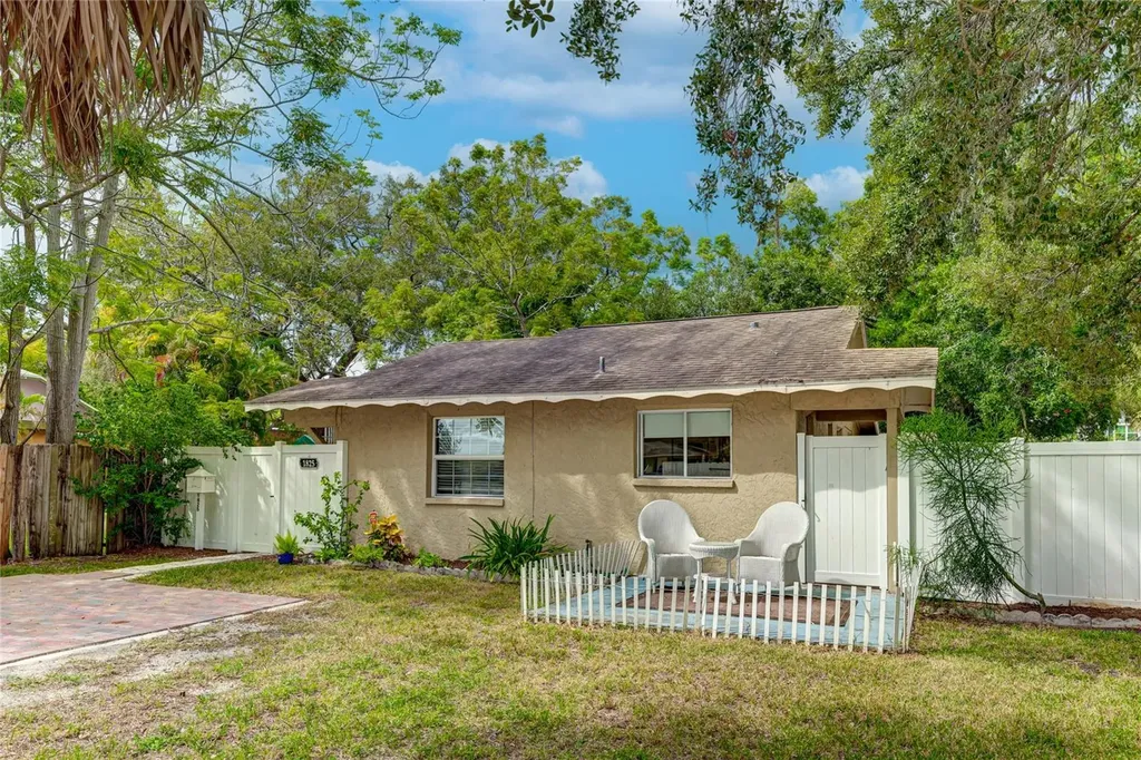 1825 4th Street Sarasota FL 34236