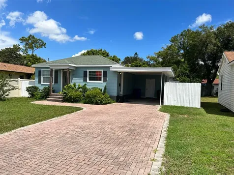 120 NE Jefferson Circle N St Petersburg FL 33702