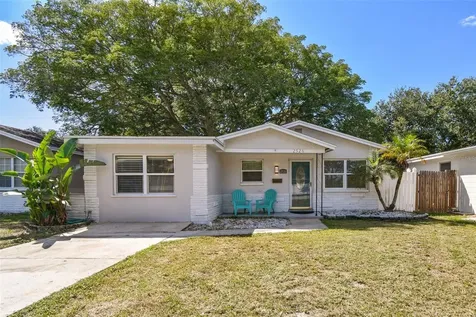2526 29th Street N St Petersburg FL 33713
