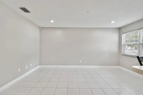 2526 29th Street N St Petersburg FL 33713