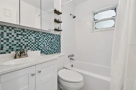 2526 29th Street N St Petersburg FL 33713