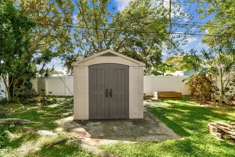2526 29th Street N St Petersburg FL 33713