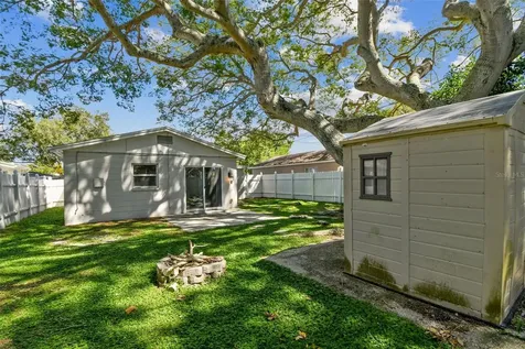 2526 29th Street N St Petersburg FL 33713