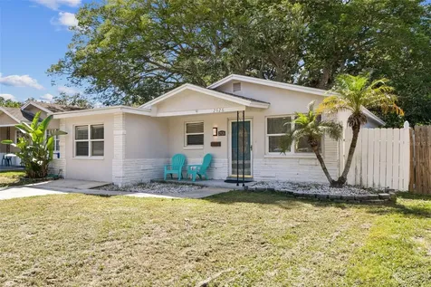 2526 29th Street N St Petersburg FL 33713