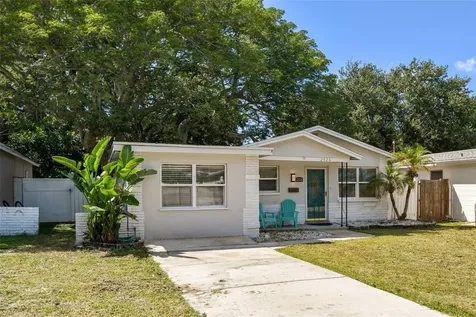 2526 29th Street N St Petersburg FL 33713