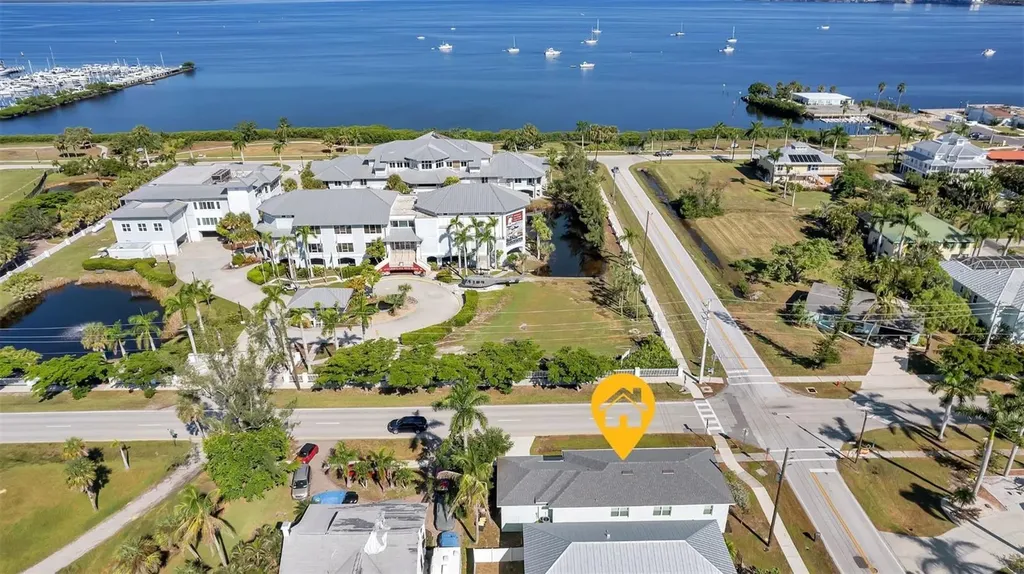 201 Shreve Street Punta Gorda FL 33950
