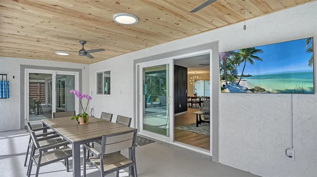 3924 Helene Street Sarasota FL 34233