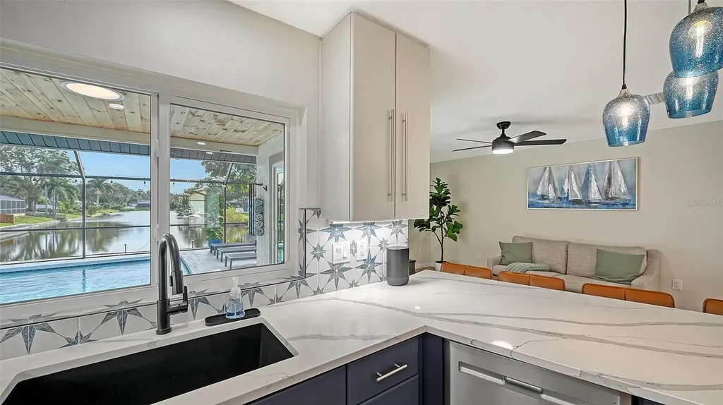 3924 Helene Street Sarasota FL 34233