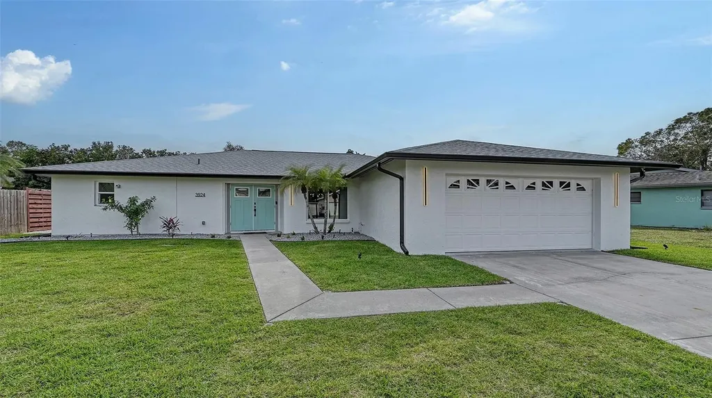 3924 Helene Street Sarasota FL 34233