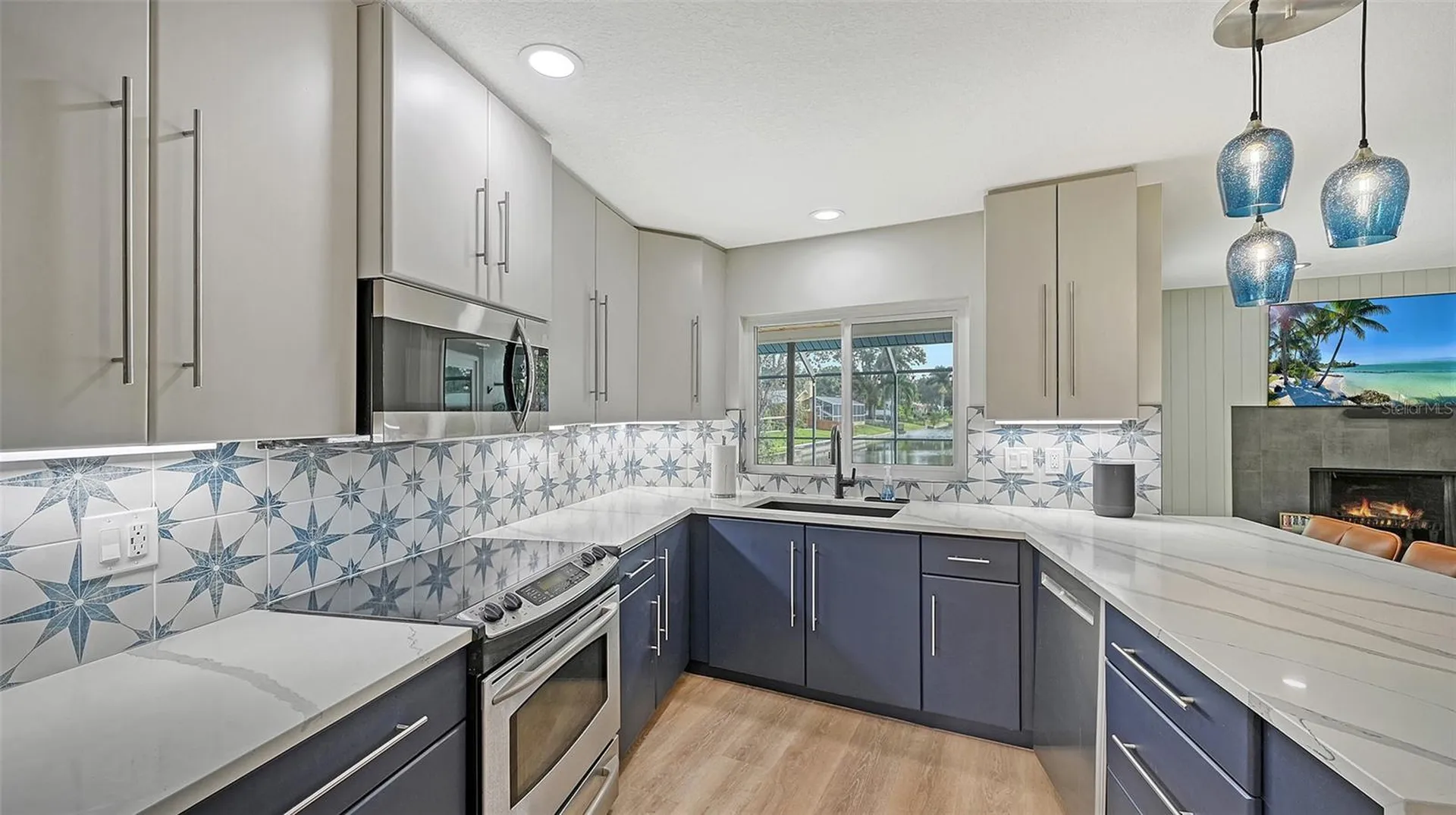 3924 Helene Street Sarasota FL 34233