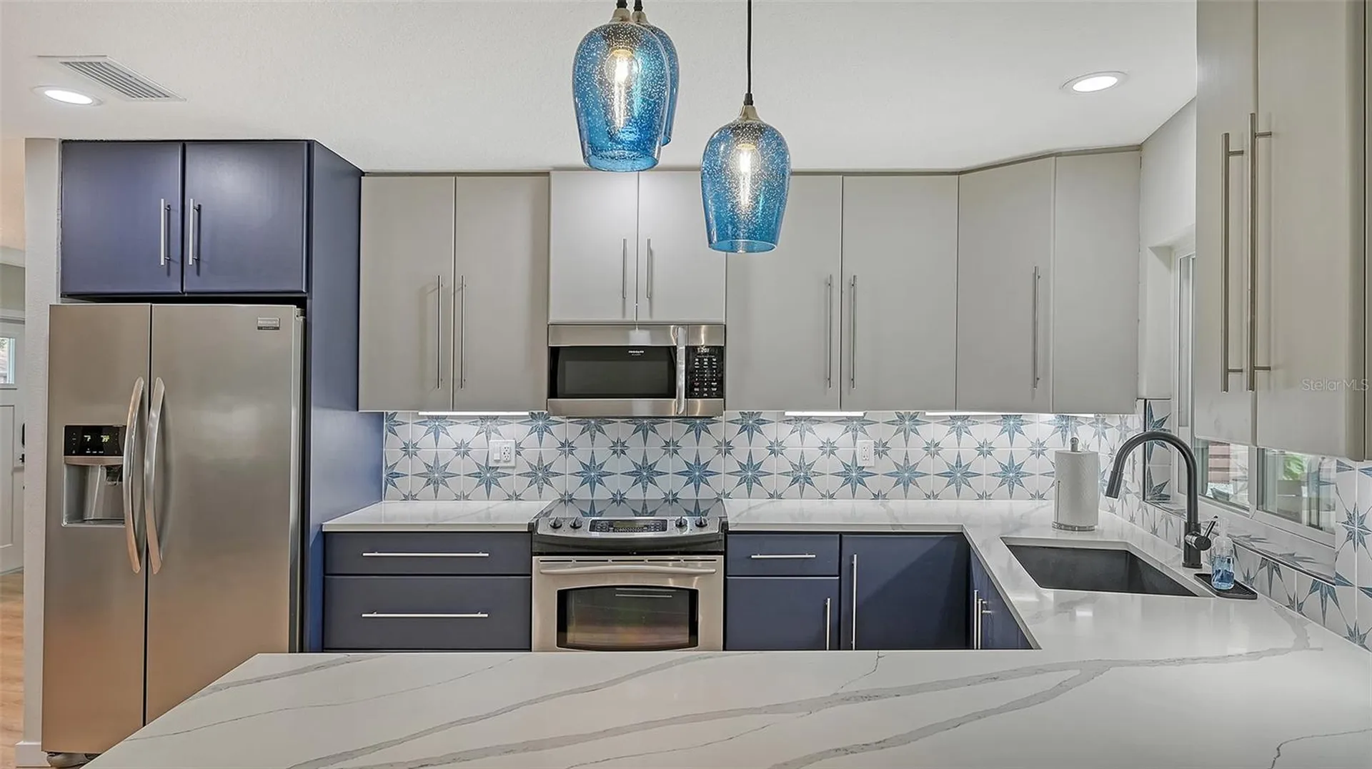 3924 Helene Street Sarasota FL 34233