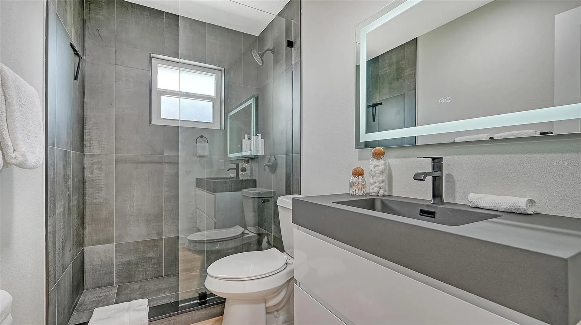 3924 Helene Street Sarasota FL 34233