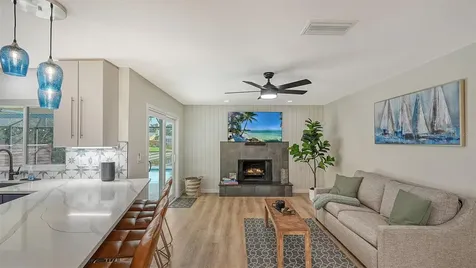 3924 Helene Street Sarasota FL 34233