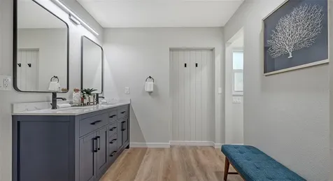 3924 Helene Street Sarasota FL 34233