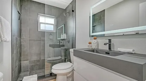 3924 Helene Street Sarasota FL 34233