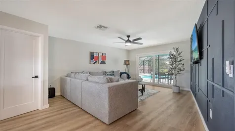 3924 Helene Street Sarasota FL 34233