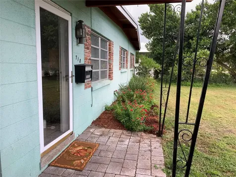 718 Gaston Foster Road Orlando FL 32807