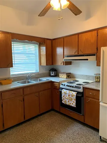 718 Gaston Foster Road Orlando FL 32807