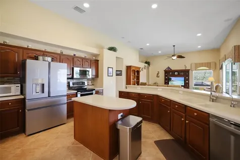 10215 Meadow Crossing Drive Tampa FL 33647