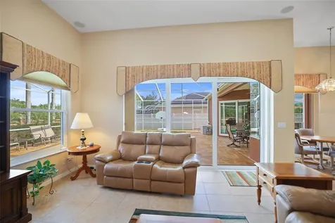 10215 Meadow Crossing Drive Tampa FL 33647