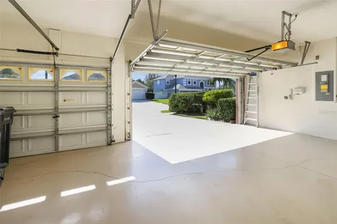 10215 Meadow Crossing Drive Tampa FL 33647