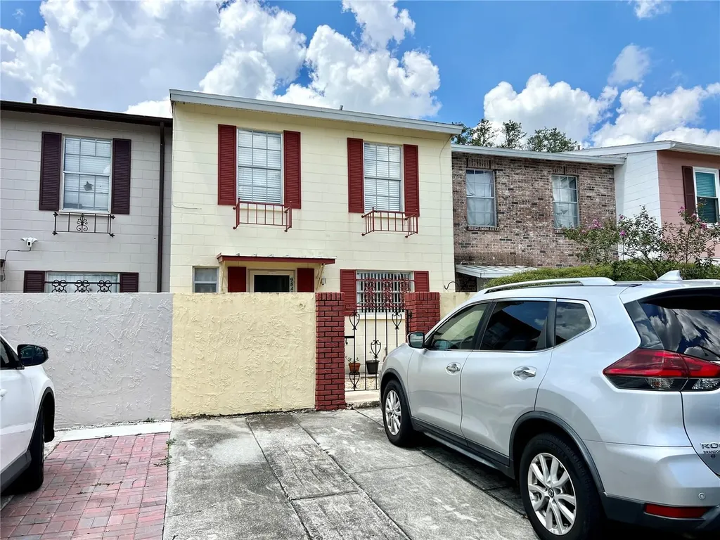 9848 Overlook Drive Temple Terrace FL 33617