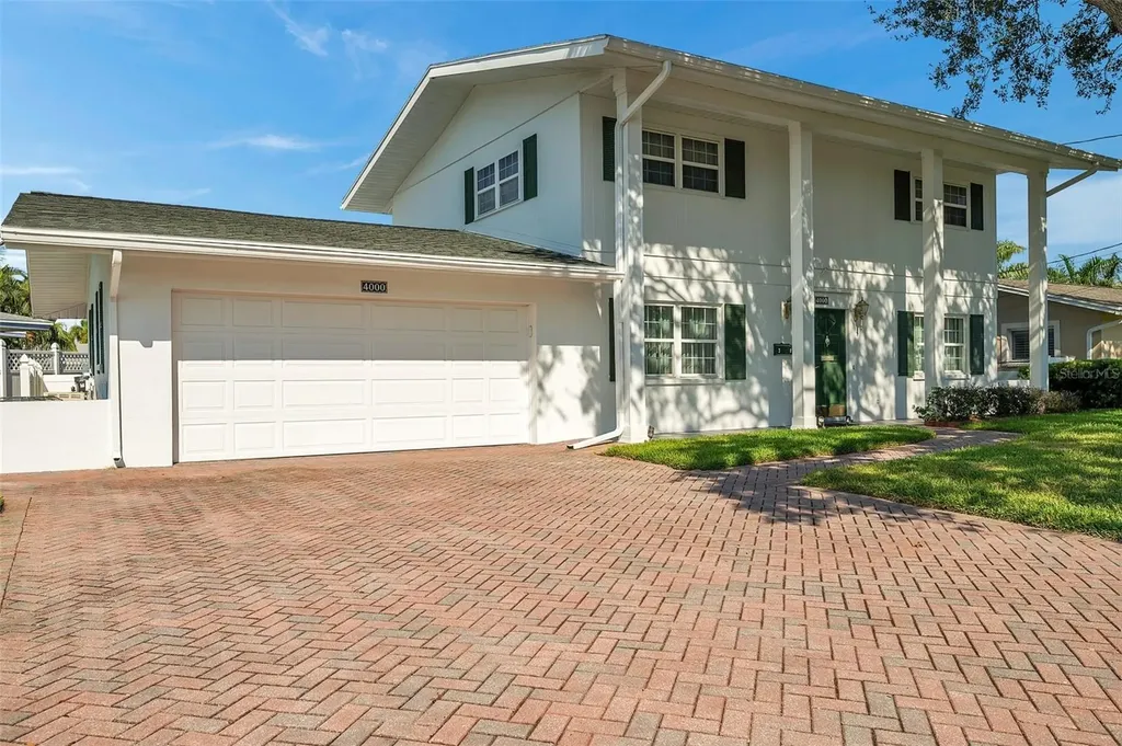 4000 14th Way NE St Petersburg FL 33703